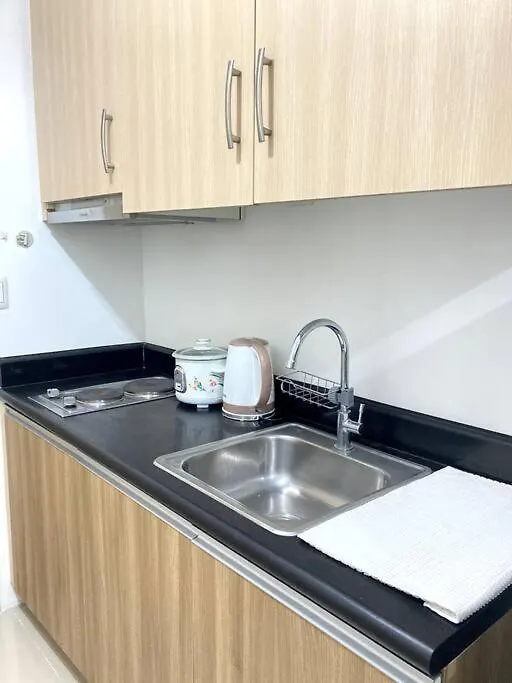 Apartment Affordable Home With Balcony Near Boni Mrt Manila Philippines