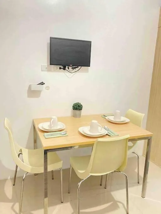 Affordable Home With Balcony Near Boni Mrt Manila