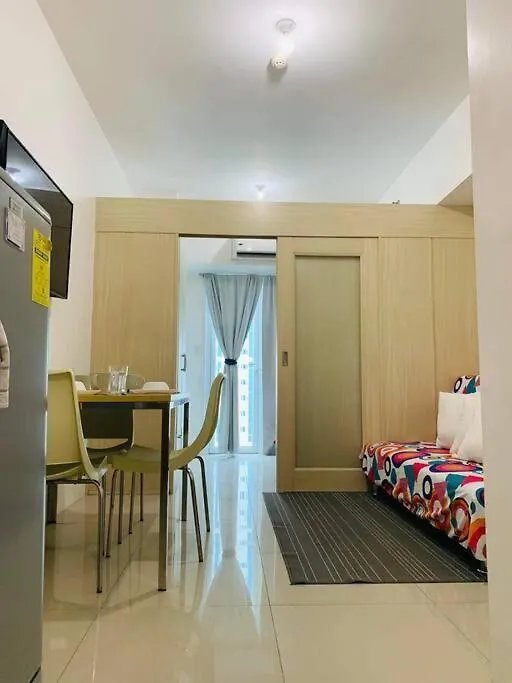 Affordable Home With Balcony Near Boni Mrt Manila
