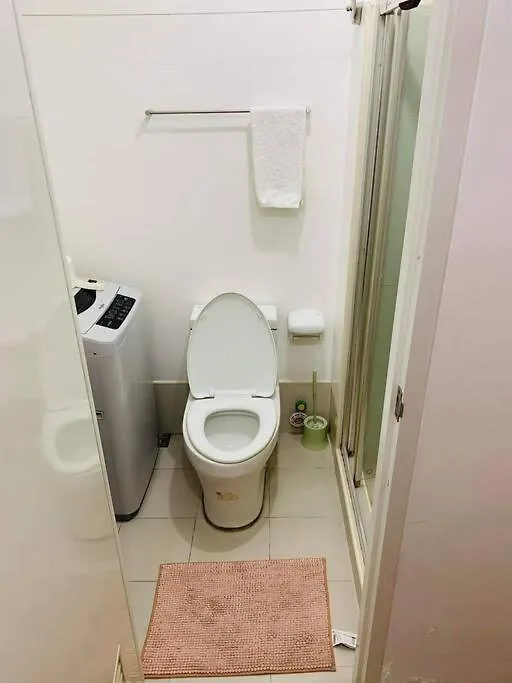 Affordable Home With Balcony Near Boni Mrt Manila 0*,