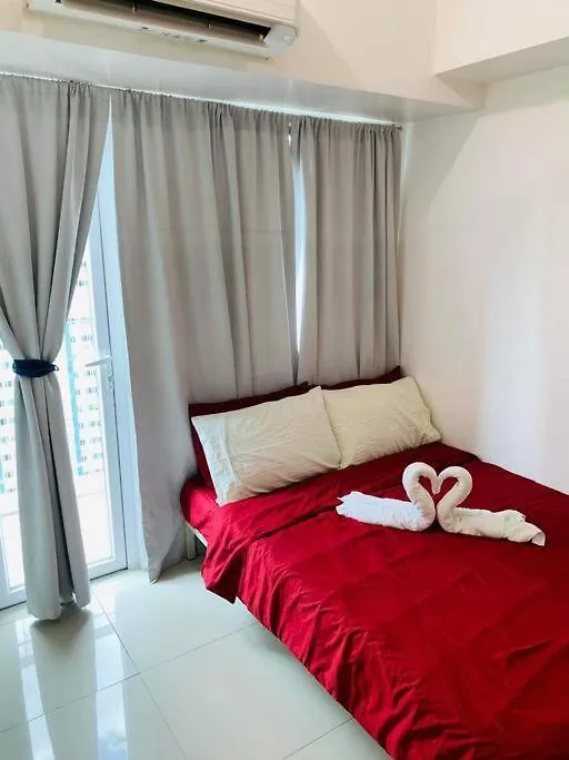 Affordable Home With Balcony Near Boni Mrt Manila 0*,